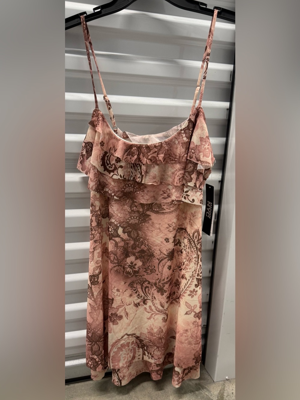 Women’s Madden NYC Pink Floral Paisley Ruffle Mini Dress Size Small S NWT